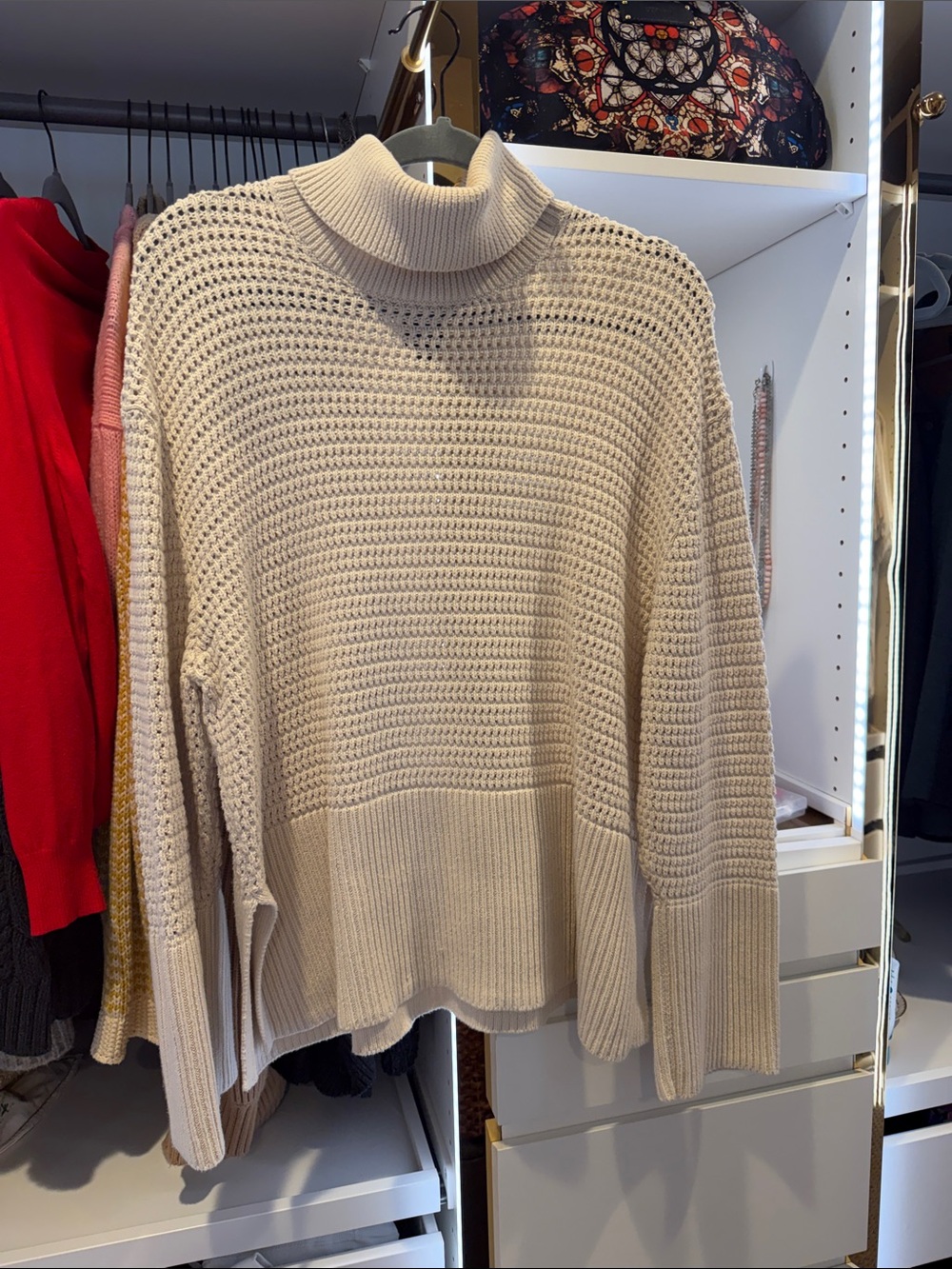 Gap light beige Turtleneck Knit Sweater sz Large